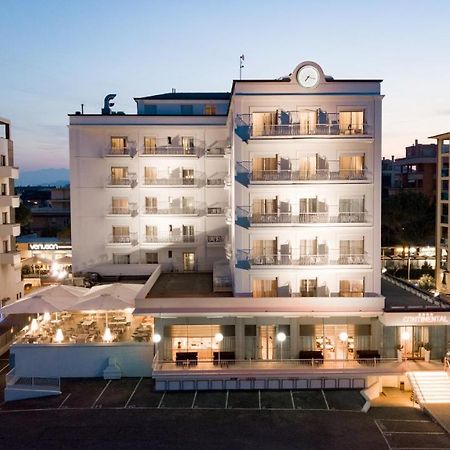 Hotel Continental リミニ エクステリア 写真