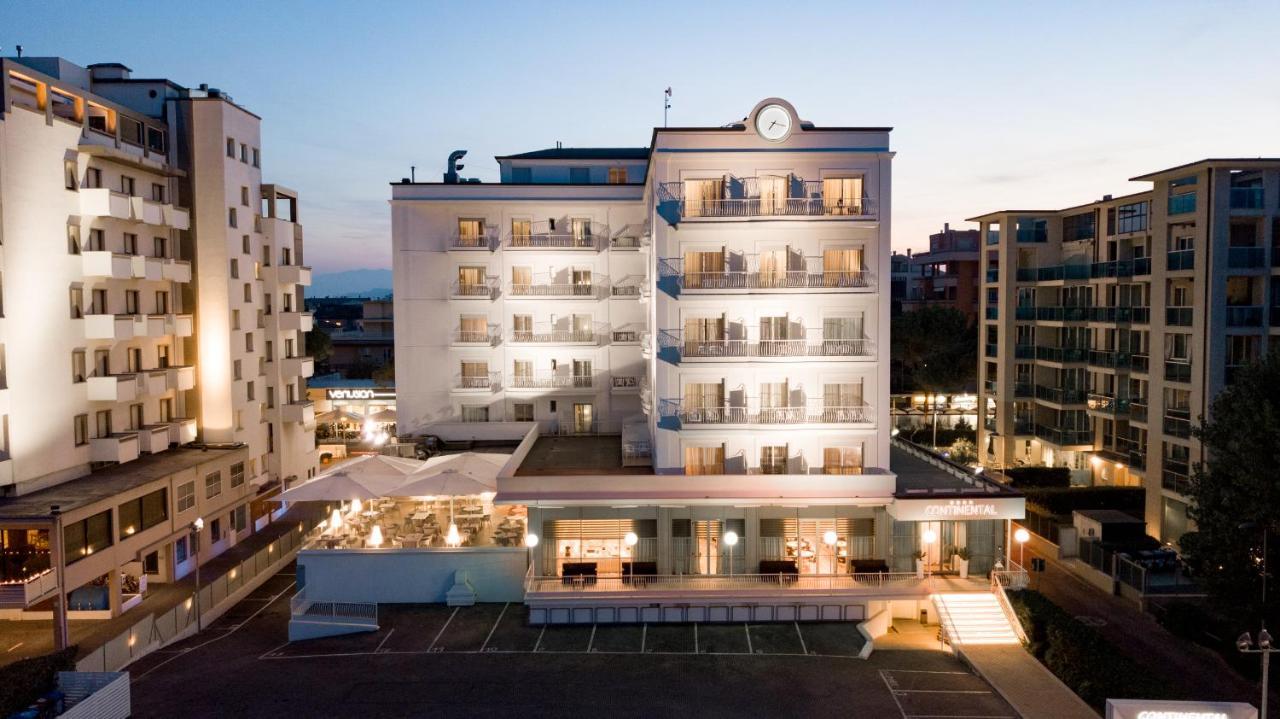 Hotel Continental リミニ エクステリア 写真