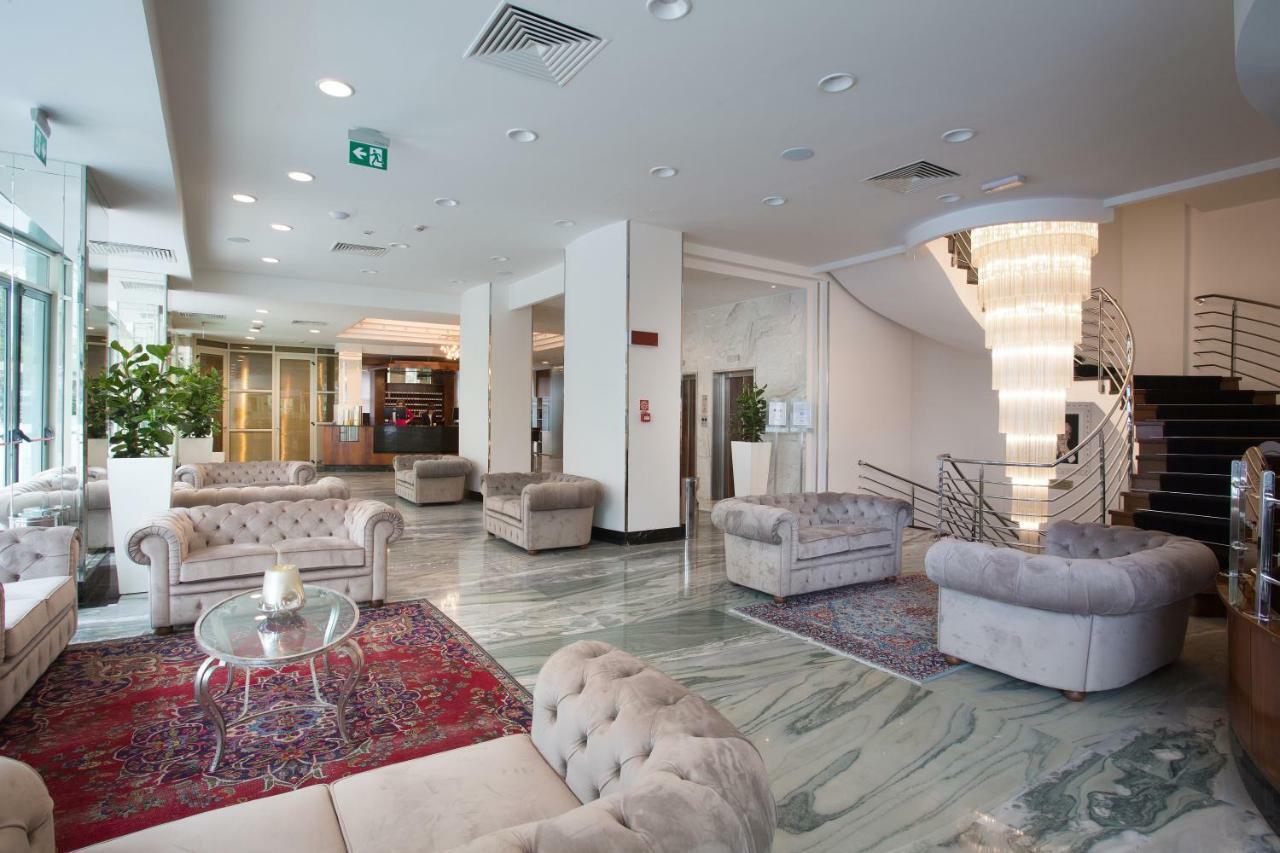 Hotel Continental リミニ インテリア 写真