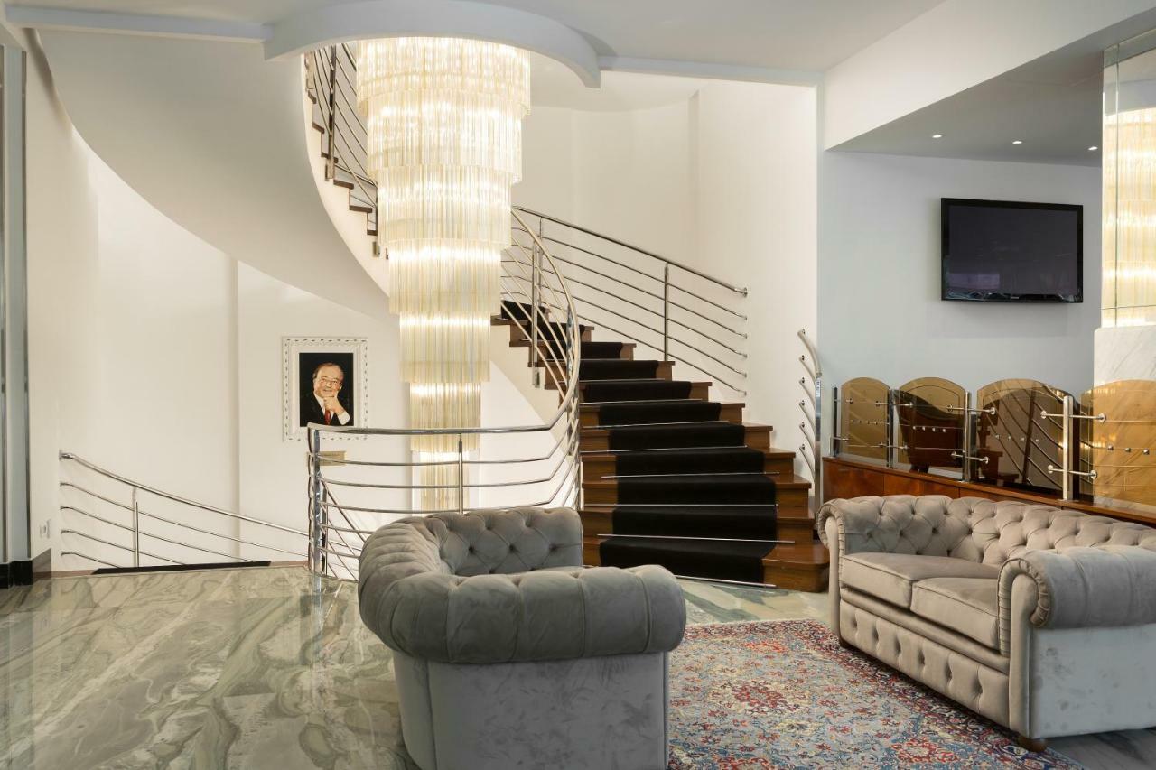 Hotel Continental リミニ エクステリア 写真